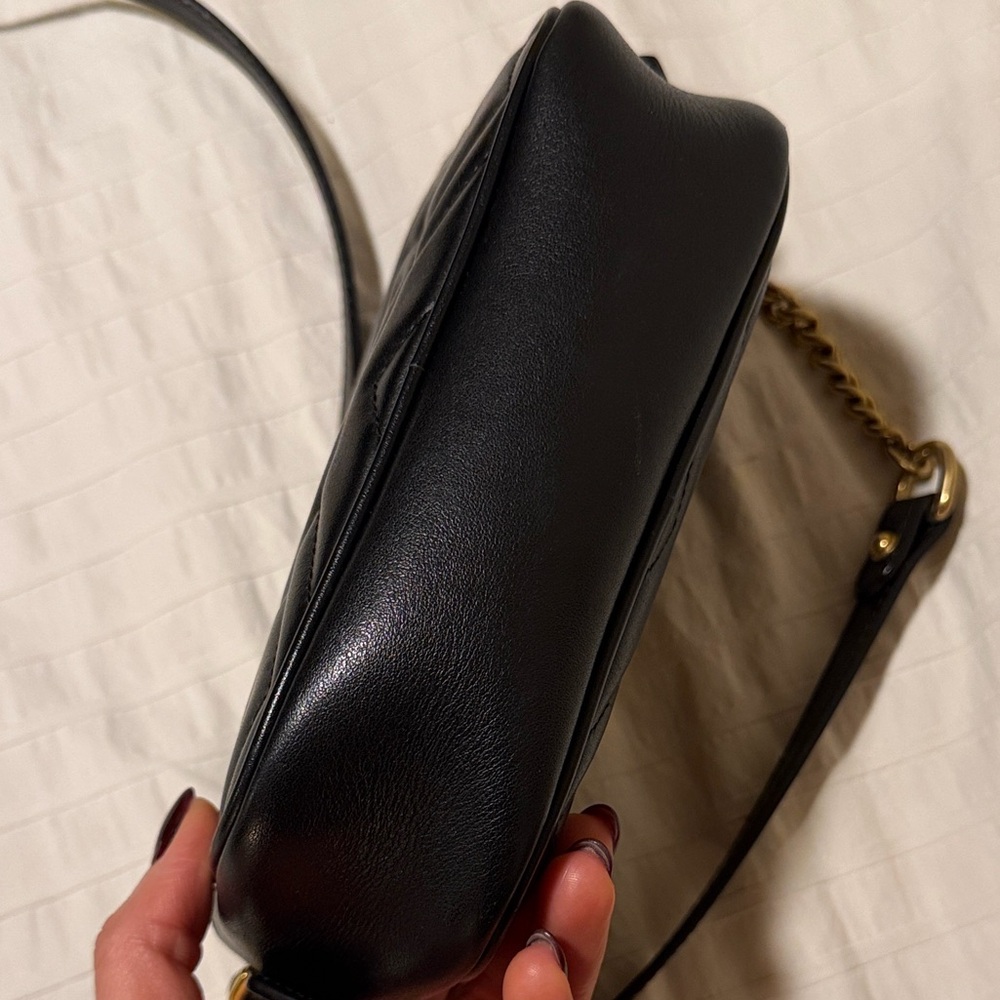 Gucci Mini Marmont Crossbody - Picture 6 of 10